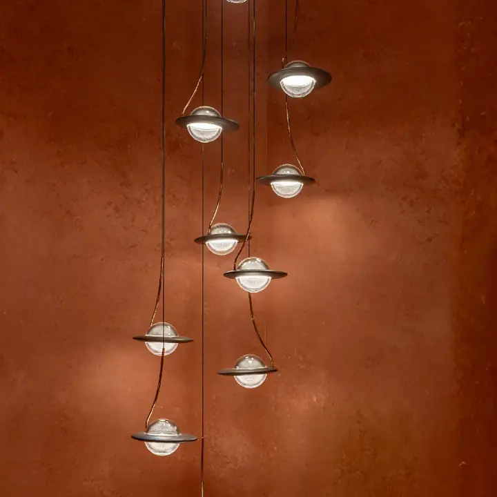 Callisto pendants with disc-shaped shades in a cluster